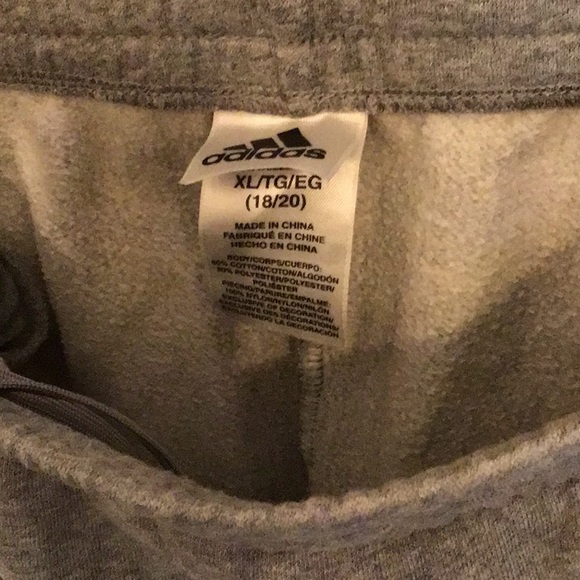 Adidas YXL (18/20) Gray Sweats with Black Stripes - Picture 7 of 7